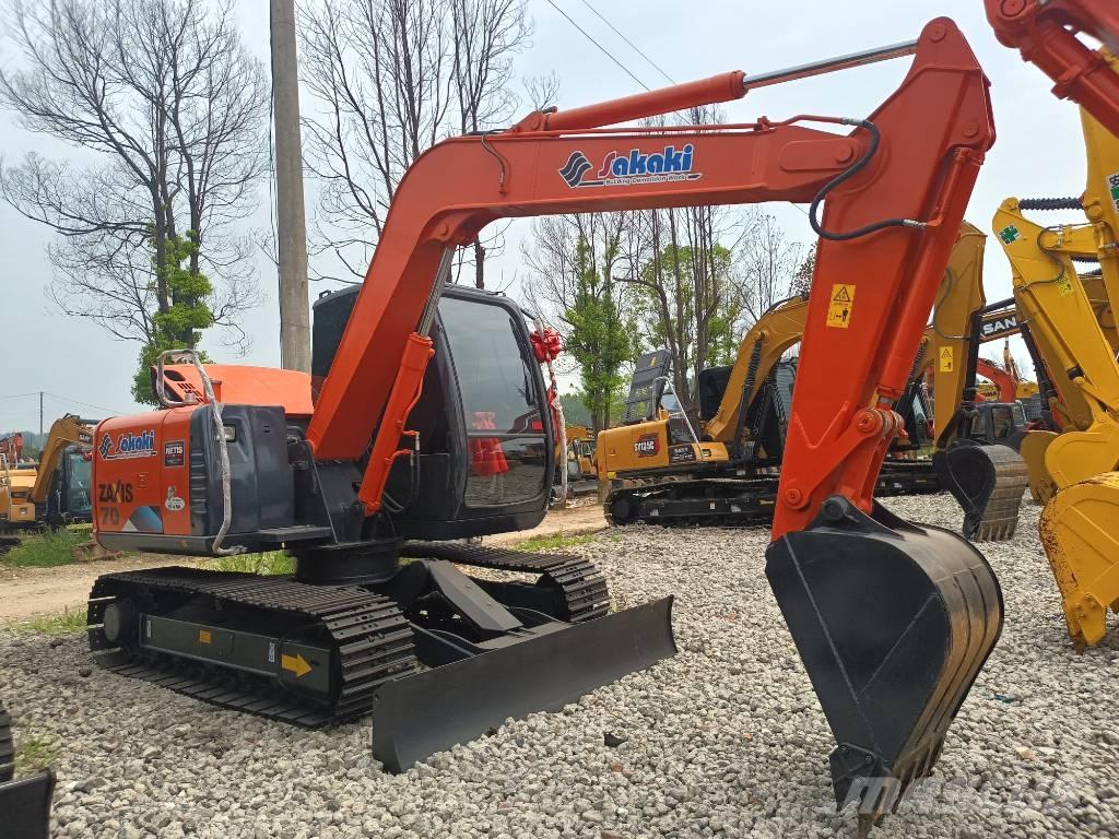 Hitachi ZX 70 Midikaivukoneet 7t - 12t