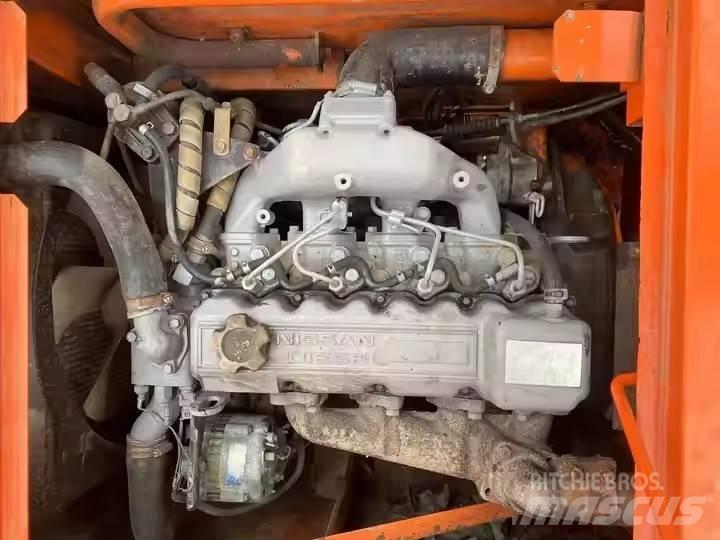 Hitachi EX60 Minikaivukoneet < 7t