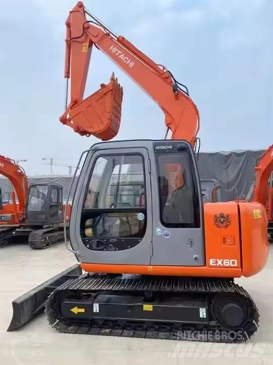 Hitachi EX60 Minikaivukoneet < 7t