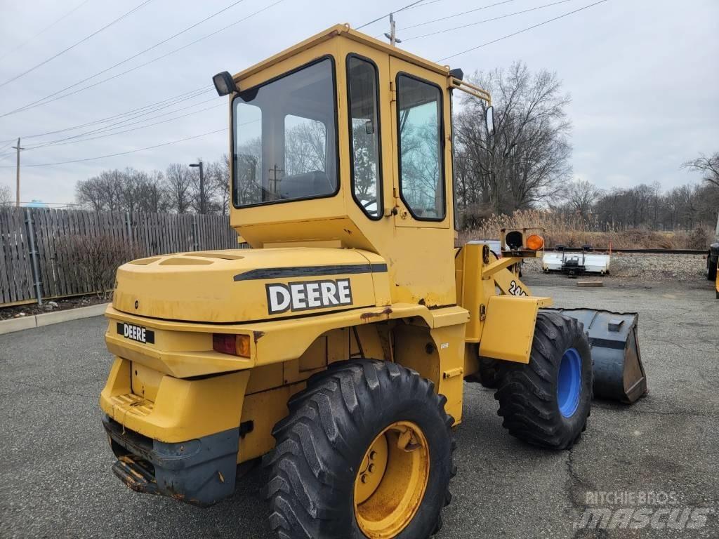 John Deere 244H Pyöräkuormaajat