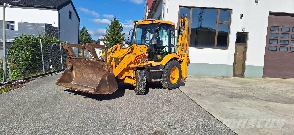 JCB 3 CX Kaivurikuormaajat