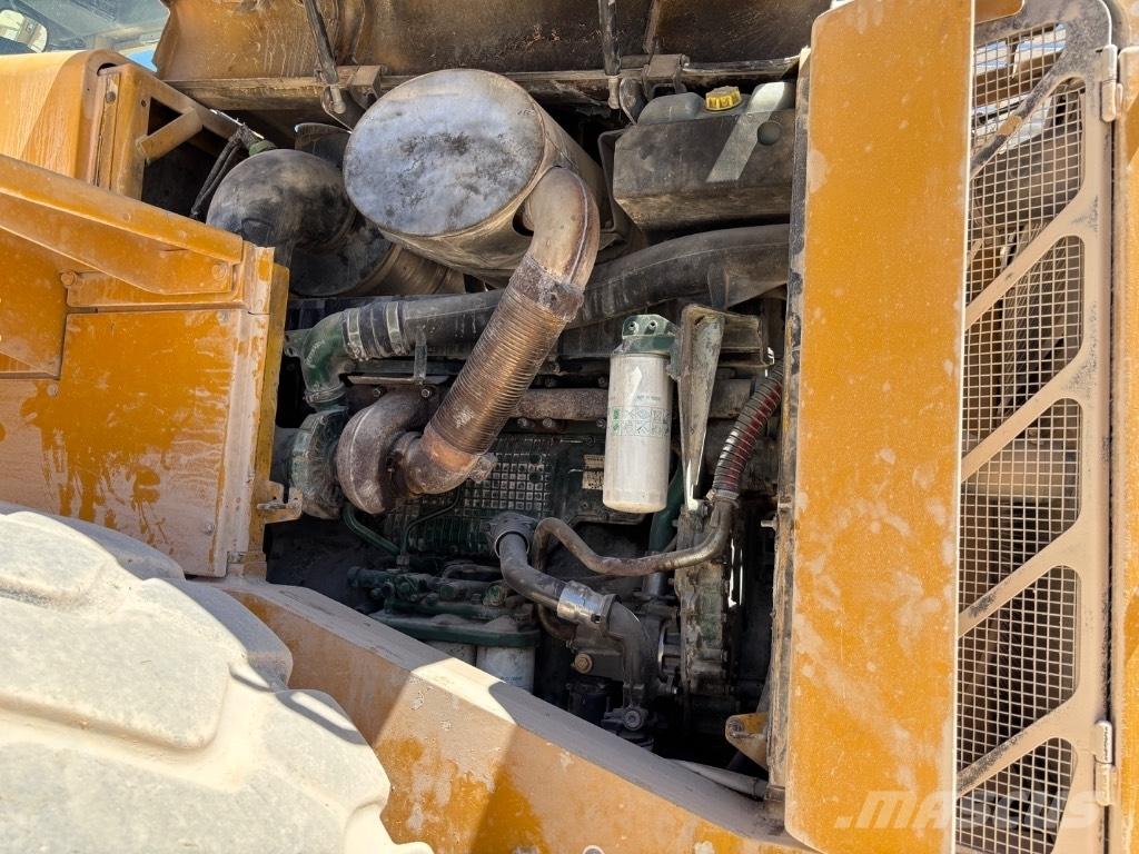 Volvo L 220 E Pyöräkuormaajat