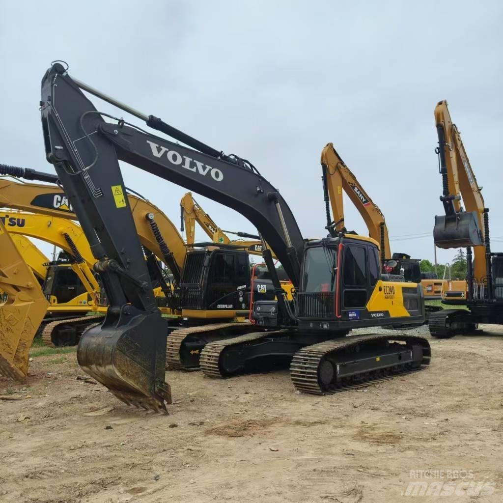 Volvo EC 240 Telakaivukoneet