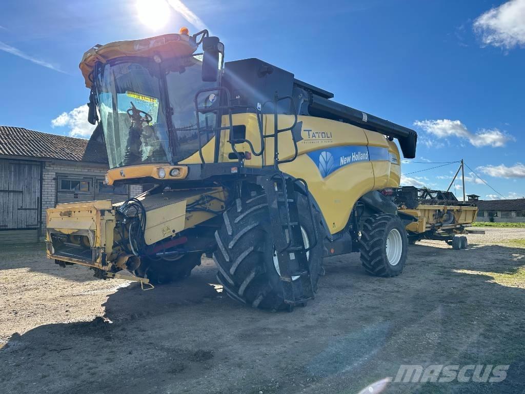 New Holland CX 8070 Leikkuupuimurit