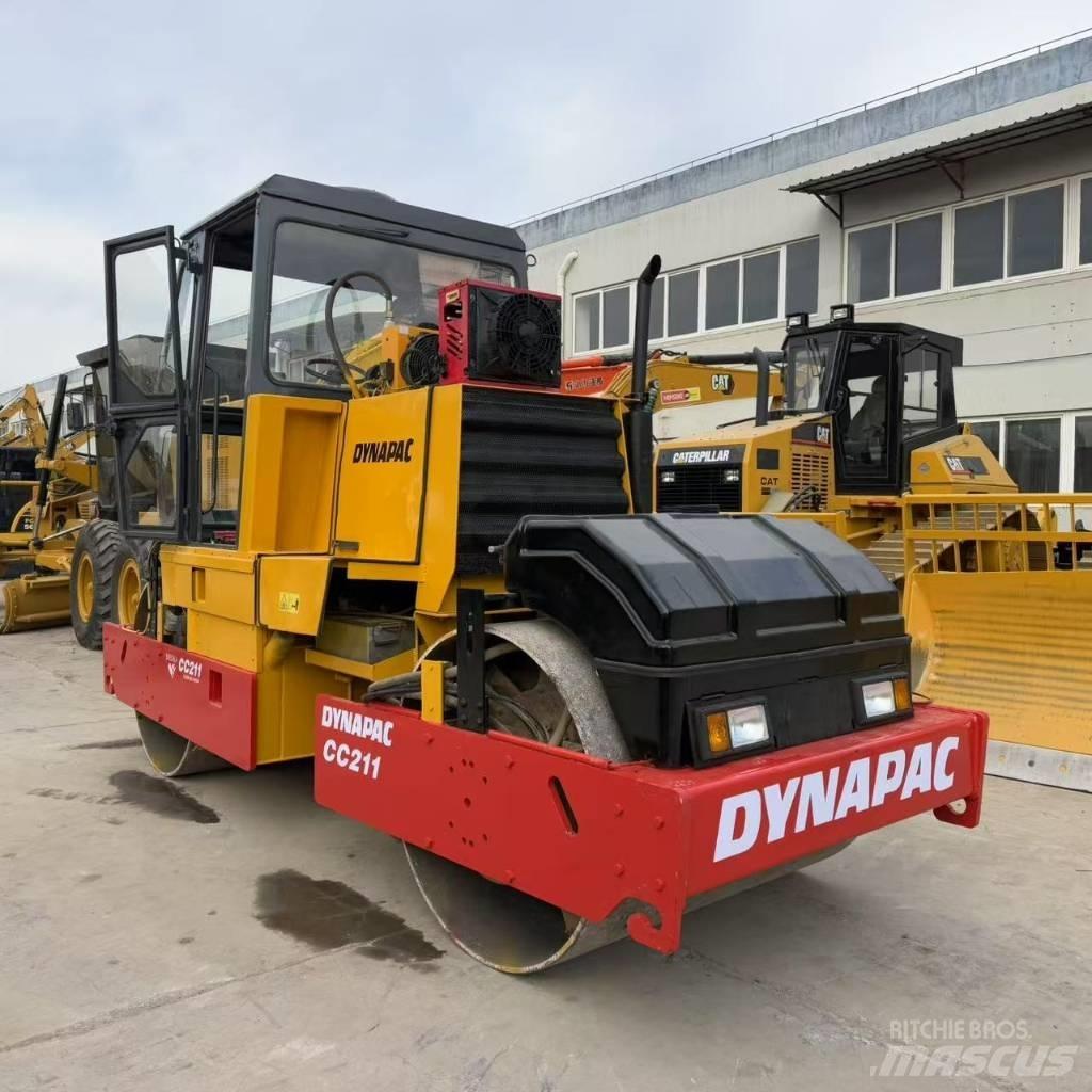 Dynapac CC 211 Tandemjyrät
