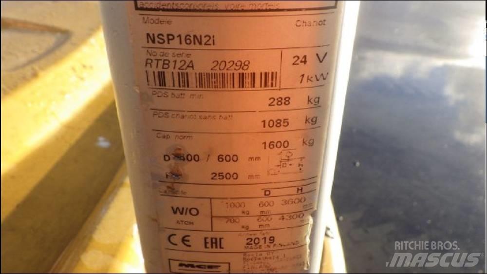 CAT NSP16N2 Lavansiirtotrukit