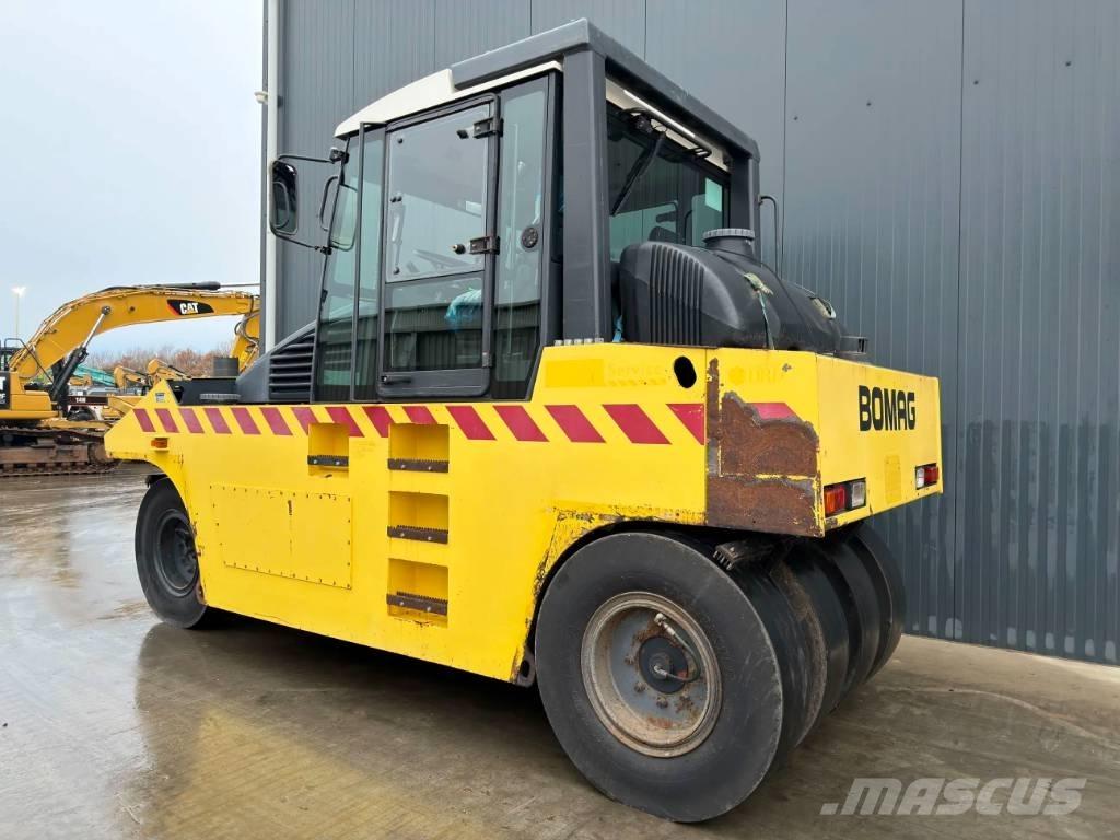 Bomag BW24R Kumipyöräjyrät