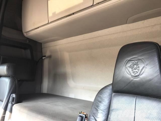 Scania R500 A6X4 Vetopöytäautot