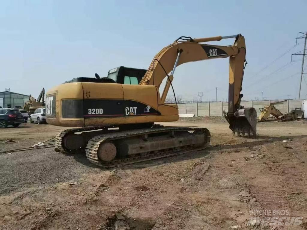 CAT 320 D L Telakaivukoneet