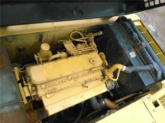 CAT 325 B Telakaivukoneet