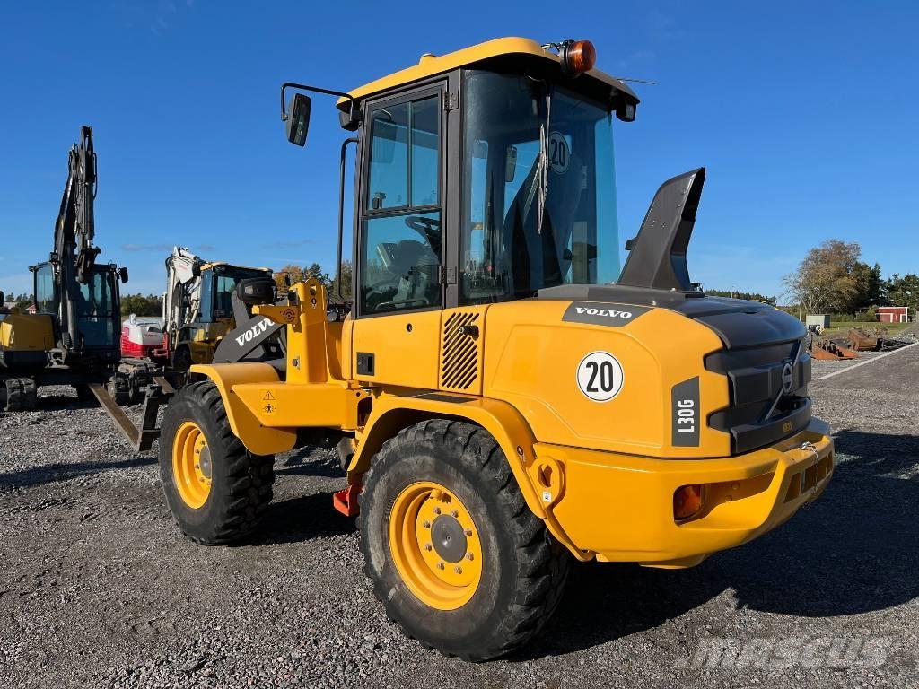 Volvo L 30 G Pyöräkuormaajat