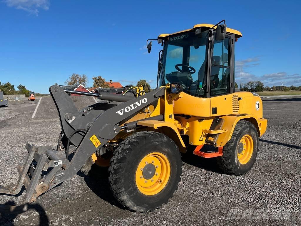 Volvo L 30 G Pyöräkuormaajat