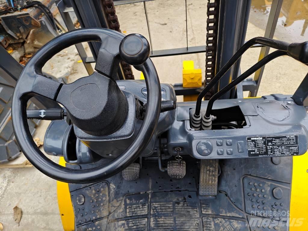 Komatsu 30 Dieseltrukit