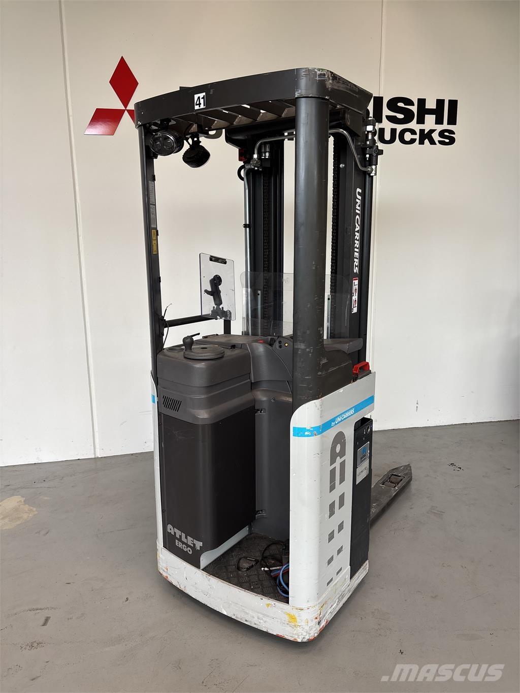 Atlet A160 Ajettavat pinoamisvaunut