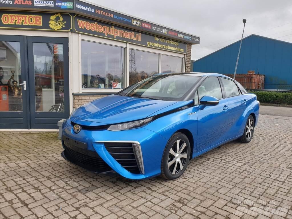 Toyota Mirai Henkilöautot