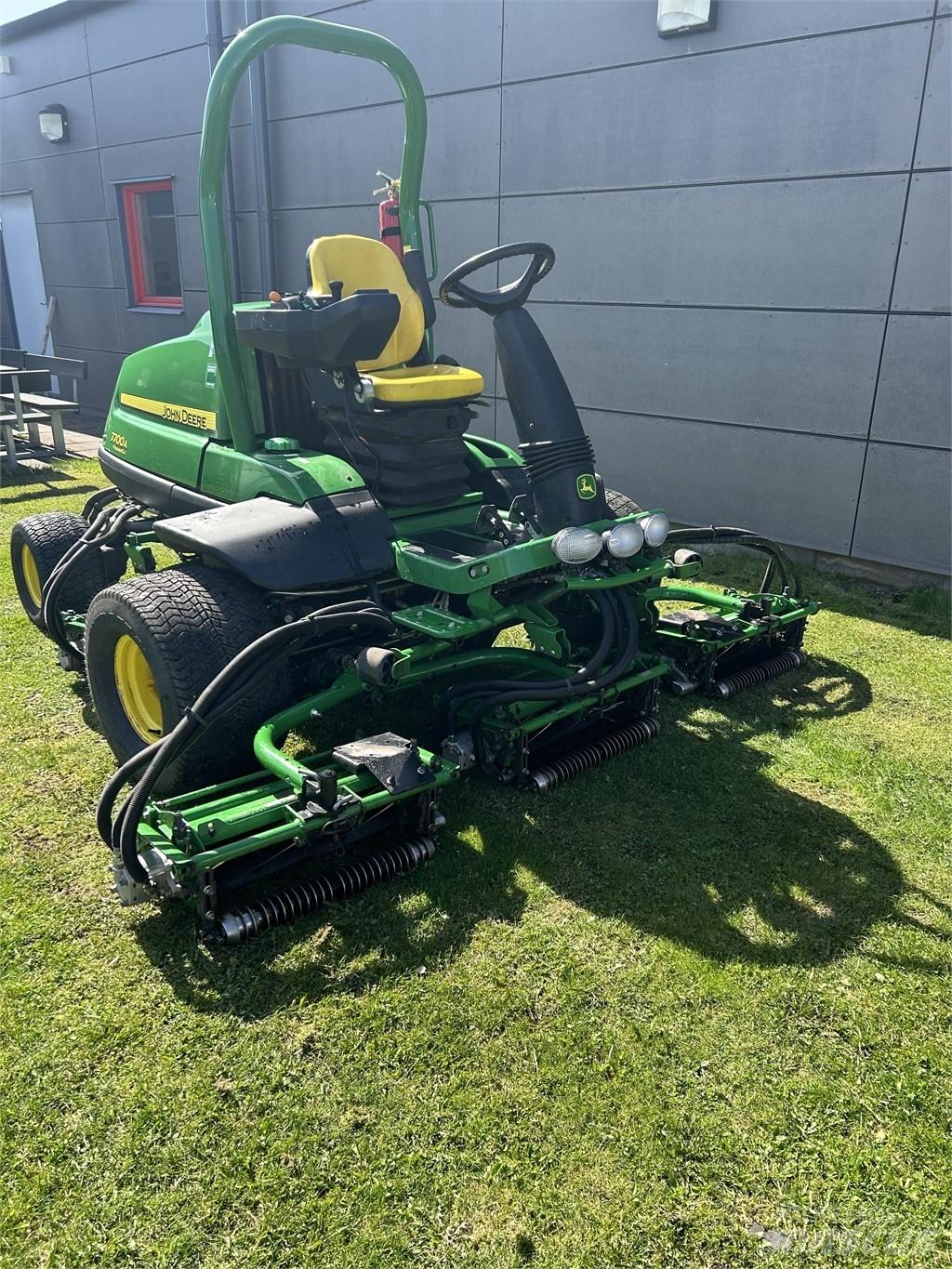 John Deere 7700A Väyläleikkuri