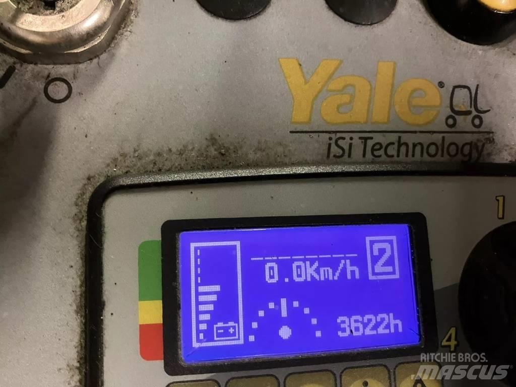 Yale NR035 Työntömastotrukit