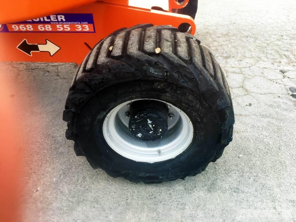 JLG 450 AJ II Kuukulkijat