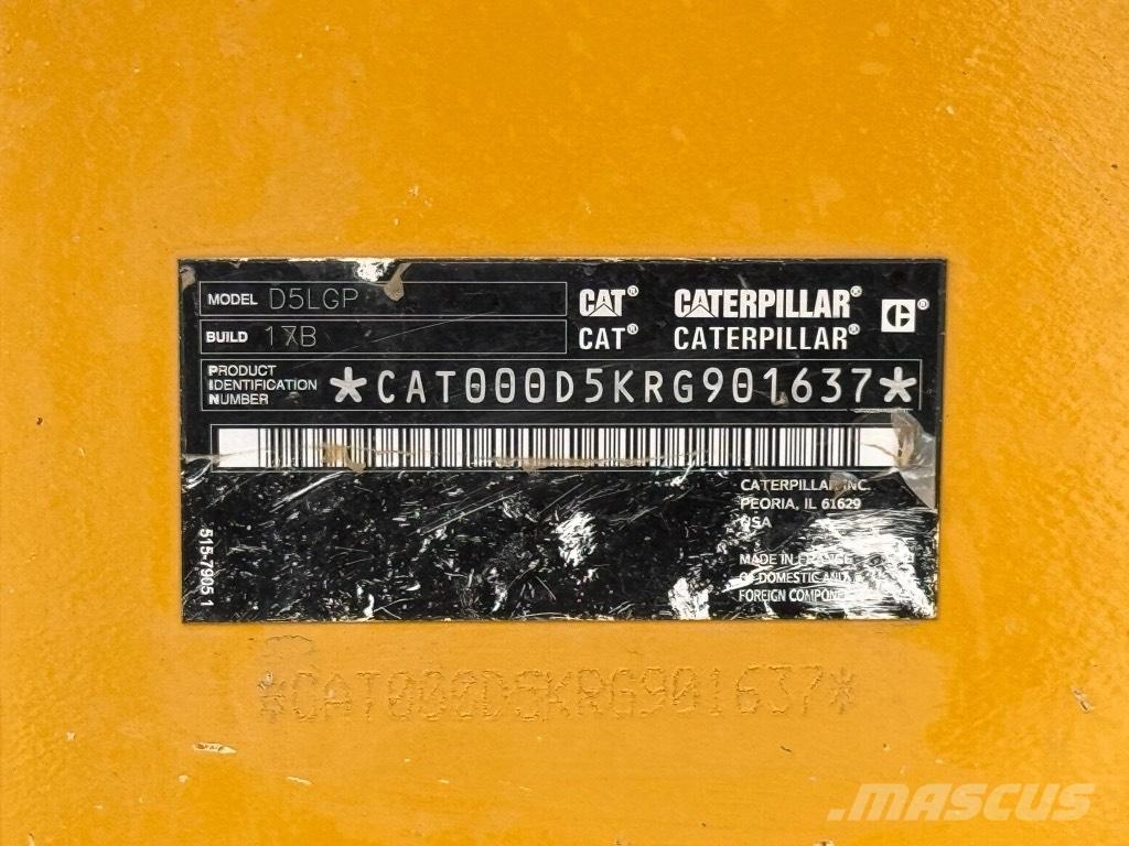 CAT D 5 LGP Telaketjupuskutraktorit