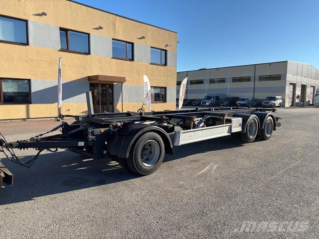 Fliegl 3-AXLE BDF Täyskonttiperävaunut