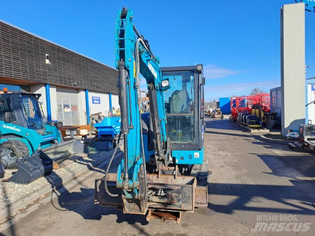 Airman AX26U Minikaivukoneet < 7t