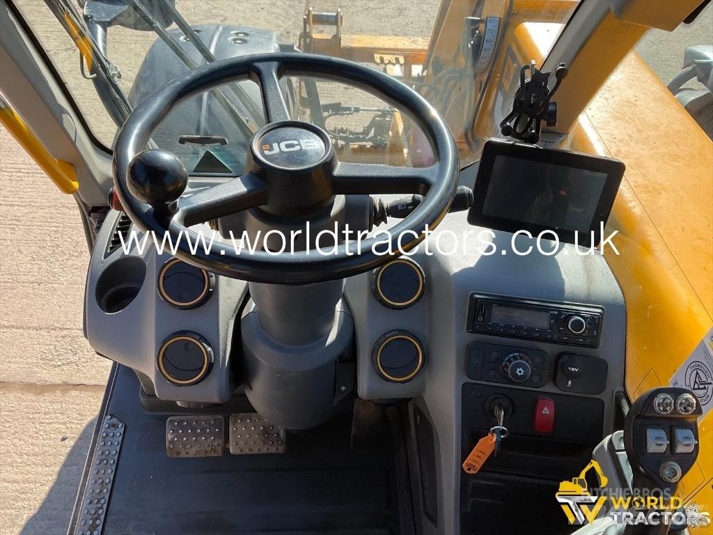JCB 532 60 Maatalouskurottajat