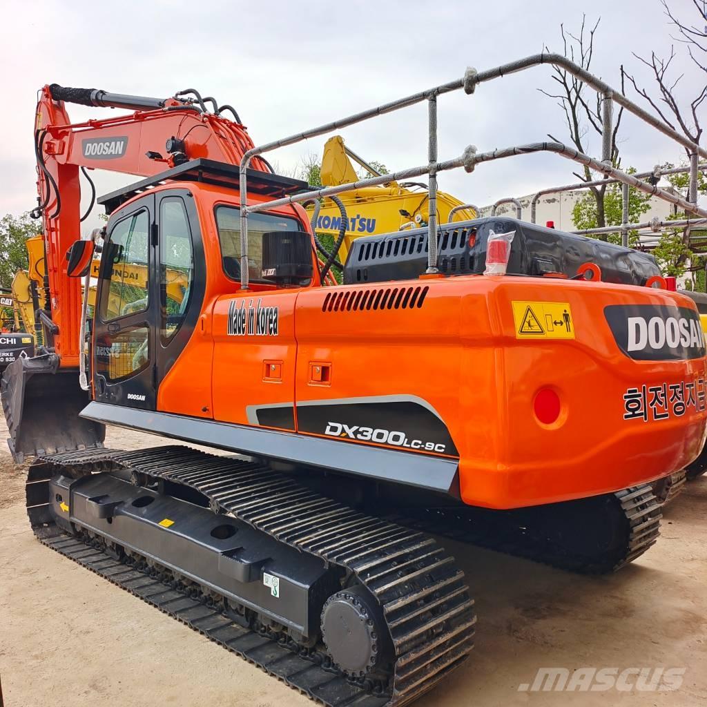 Doosan DX 300LC-9C Telakaivukoneet
