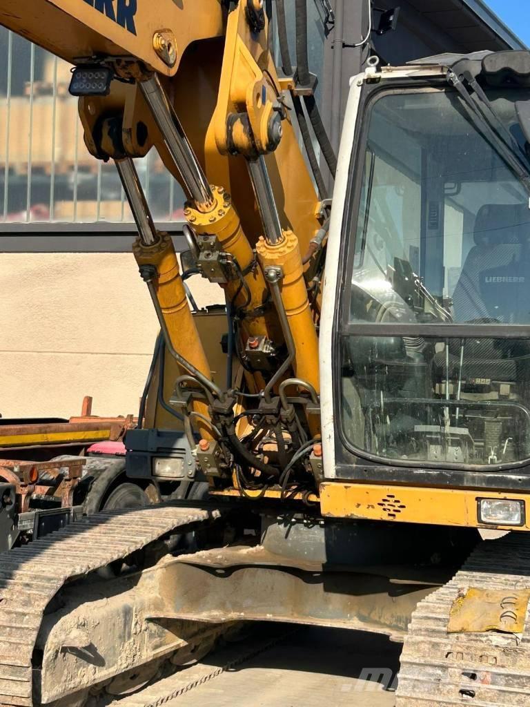 Liebherr R 313 Telakaivukoneet