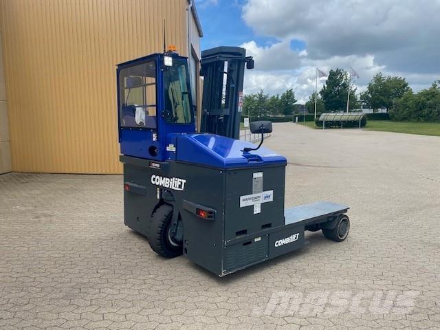 Combilift C4500E Nelitietrukit
