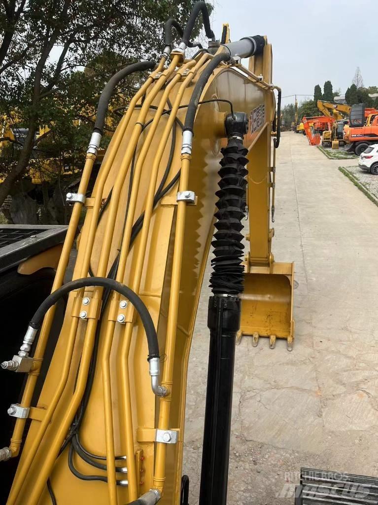 CAT 320DL Telakaivukoneet