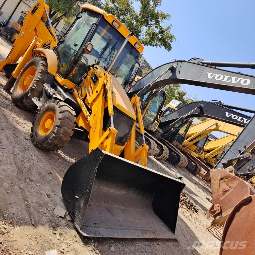 JCB 3CX Kaivurikuormaajat
