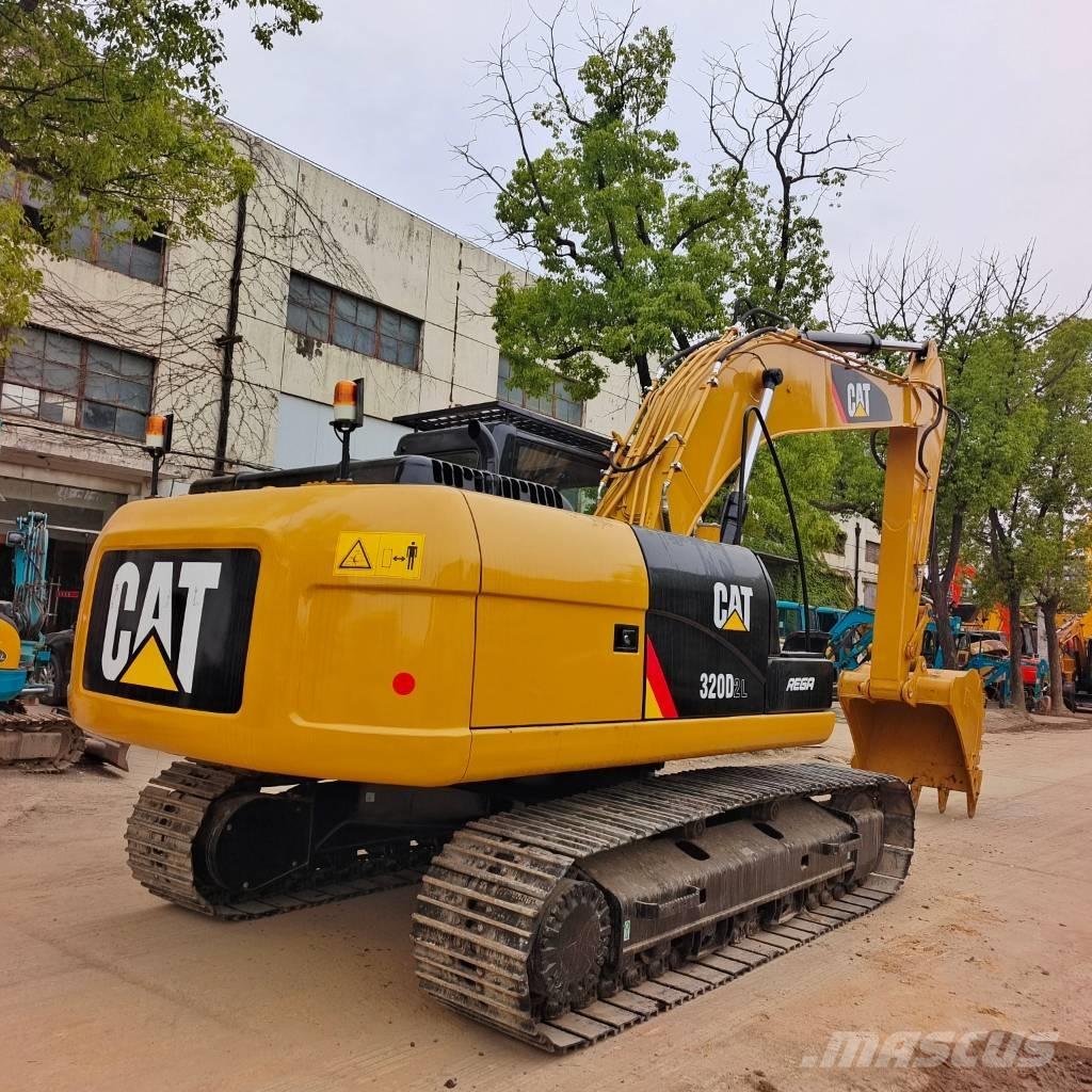 CAT 320 D 2 L Telakaivukoneet
