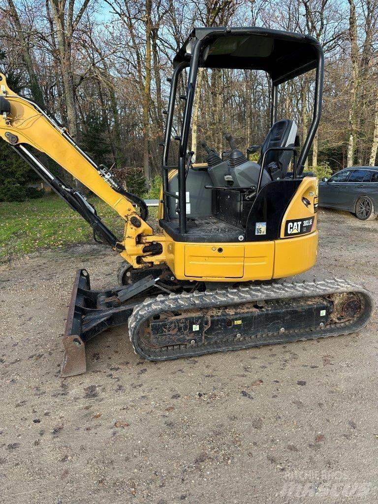 CAT 303.5 E CR Minikaivukoneet < 7t
