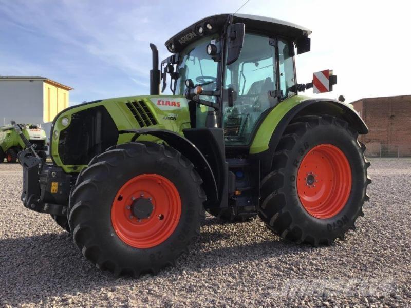 CLAAS ARION 530 Traktorit