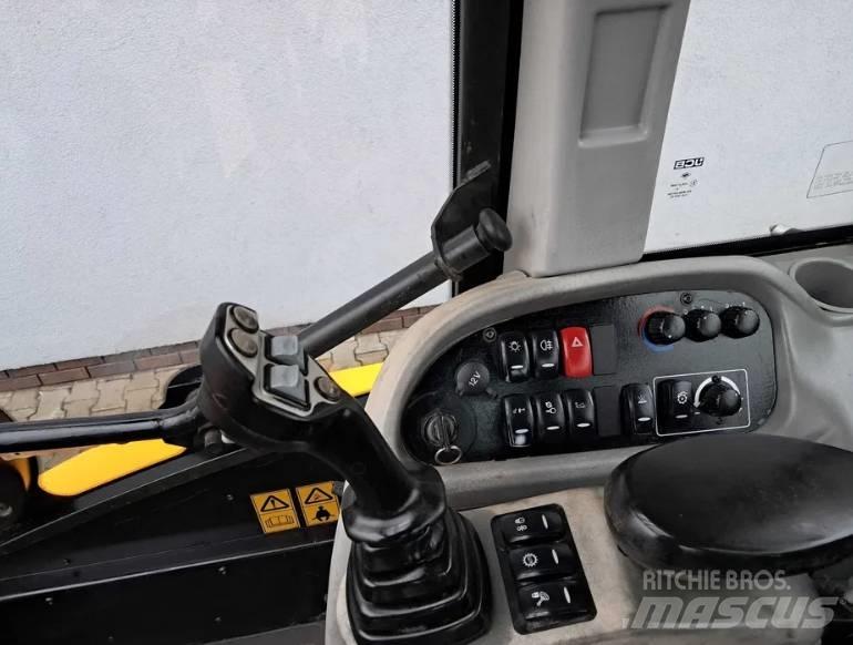 JCB TM 320 S Maatalouskurottajat