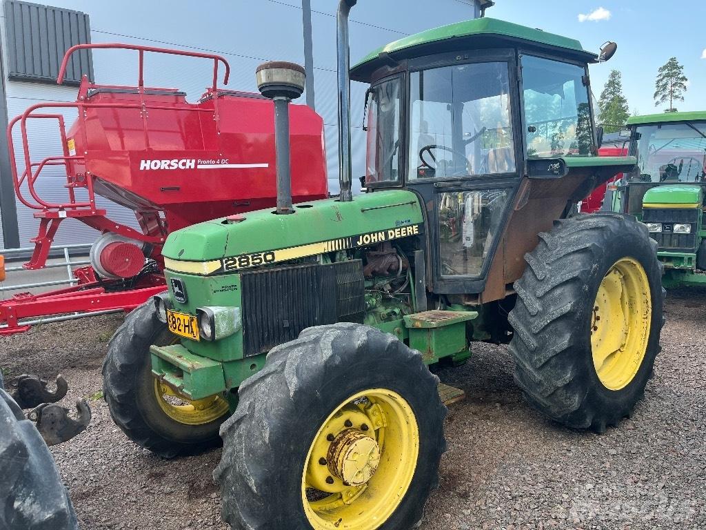 John Deere 2850 Traktorit