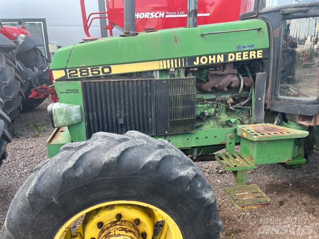 John Deere 2850 Traktorit