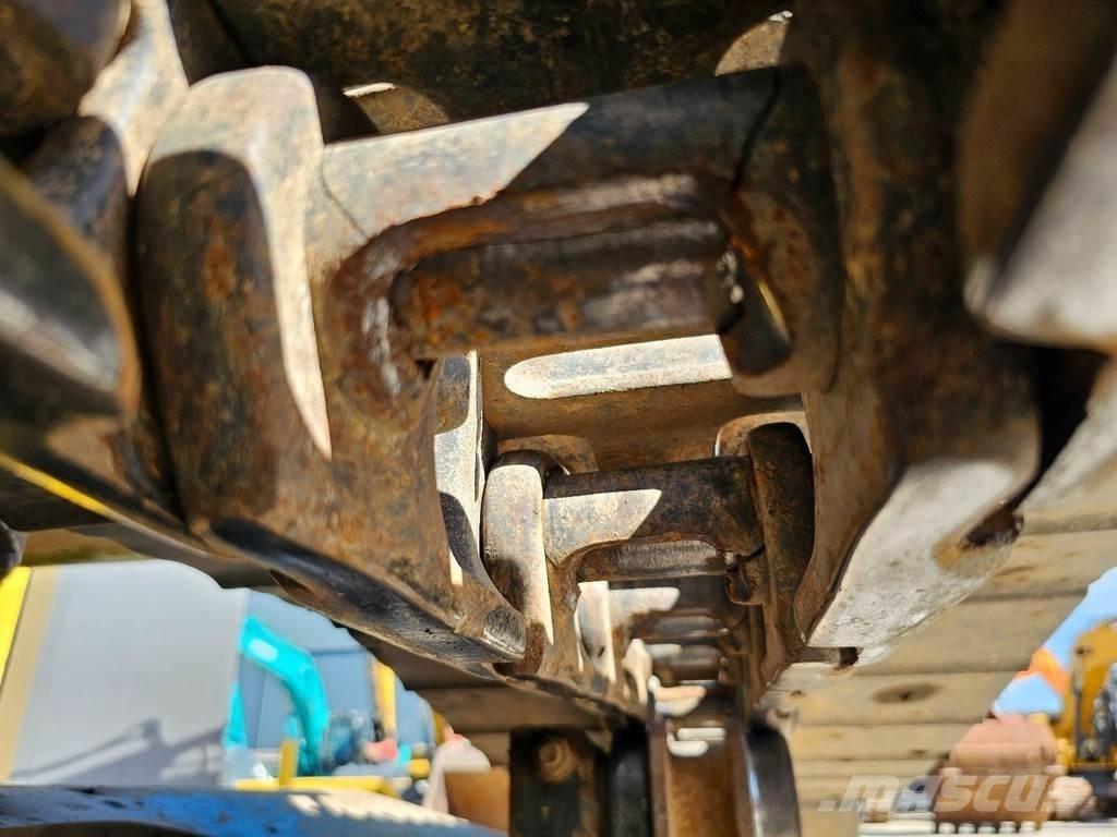 Kobelco SK210LC-9 Telakaivukoneet