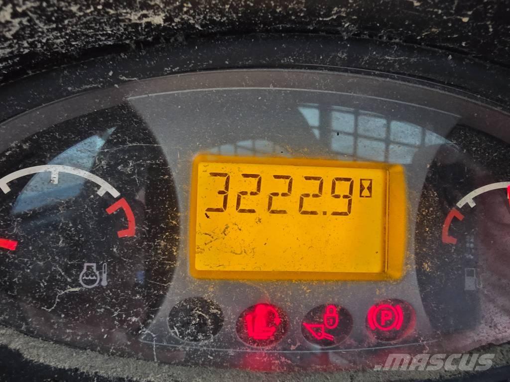 Bobcat S 590 Liukuohjatut kuormaajat