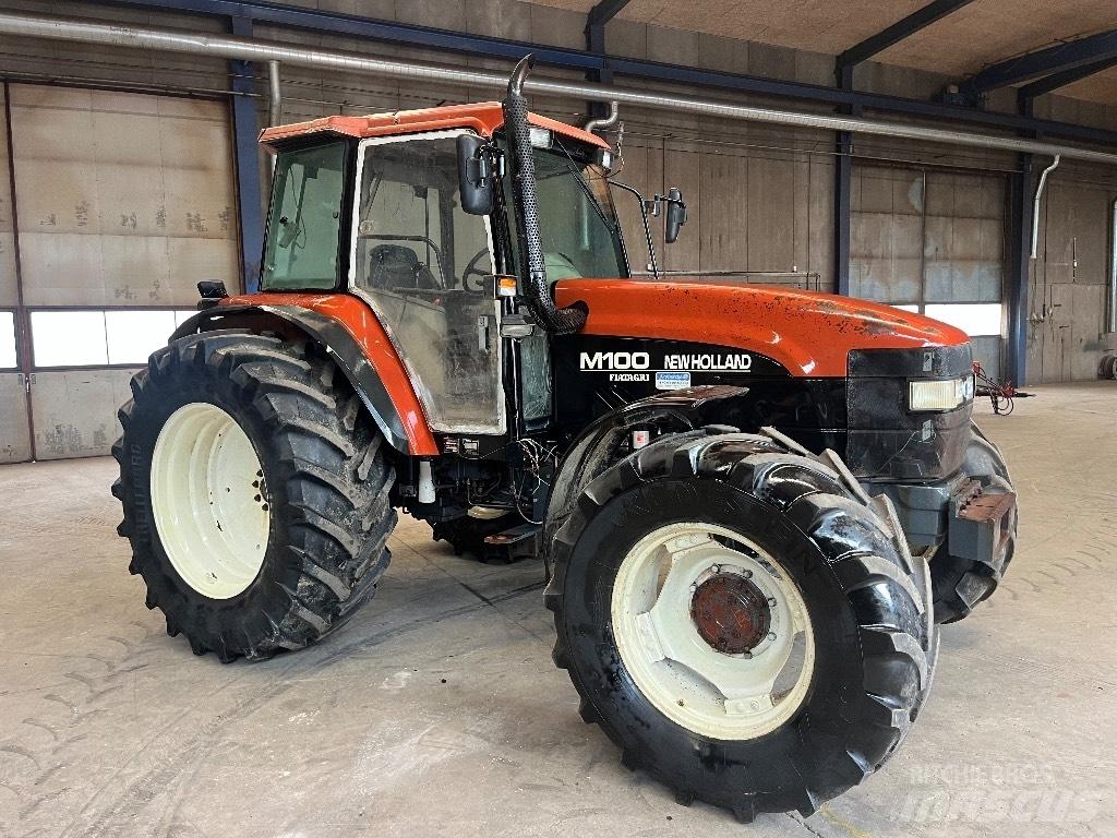 New Holland M 100 DT Traktorit