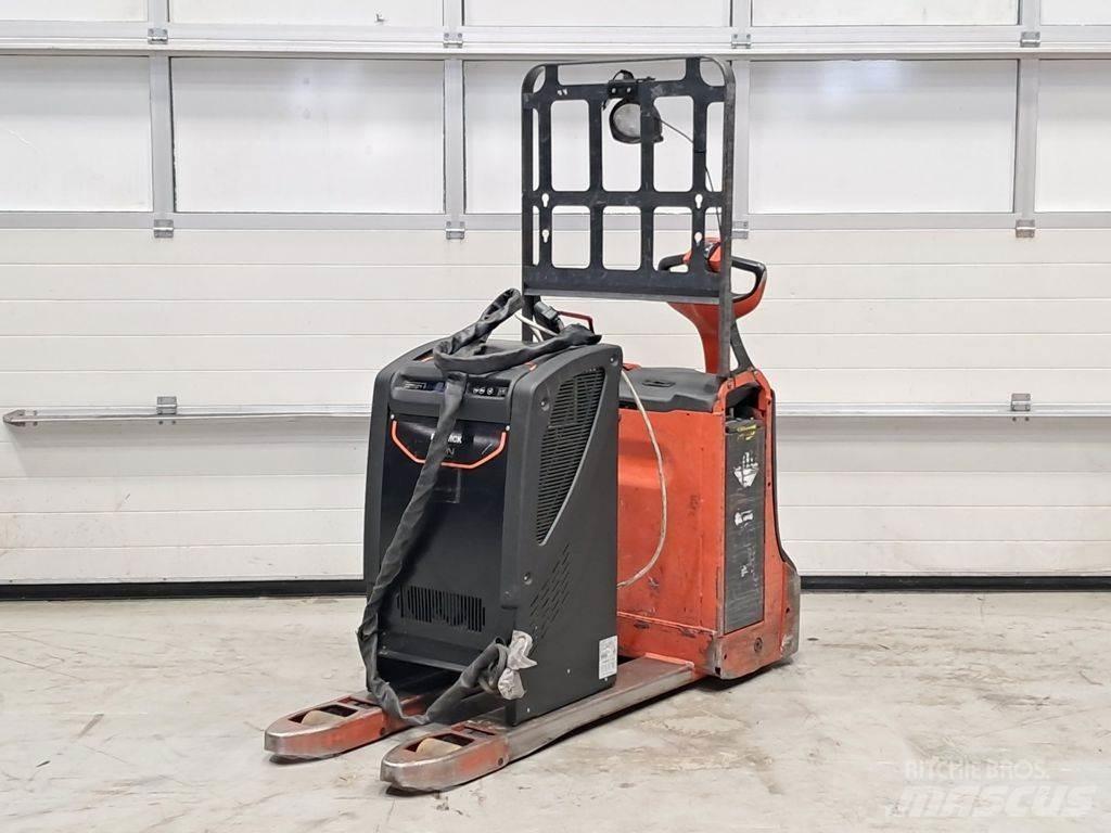 Linde T16 Lavansiirtotrukit