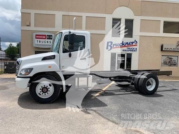 Hino L7 Sora- ja kippiautot