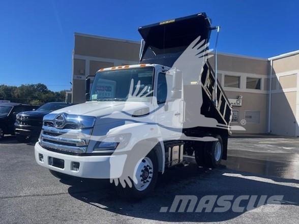 Hino L7 Sora- ja kippiautot