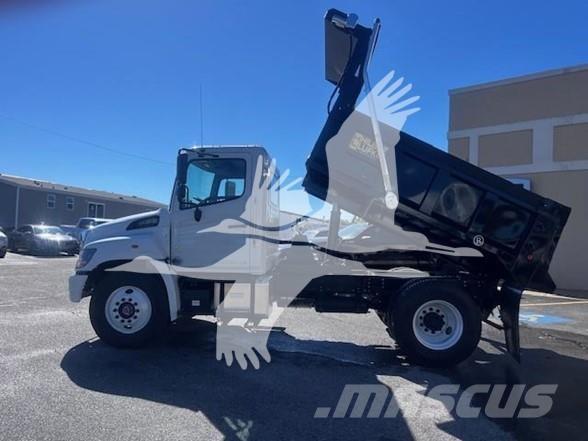 Hino L7 Sora- ja kippiautot