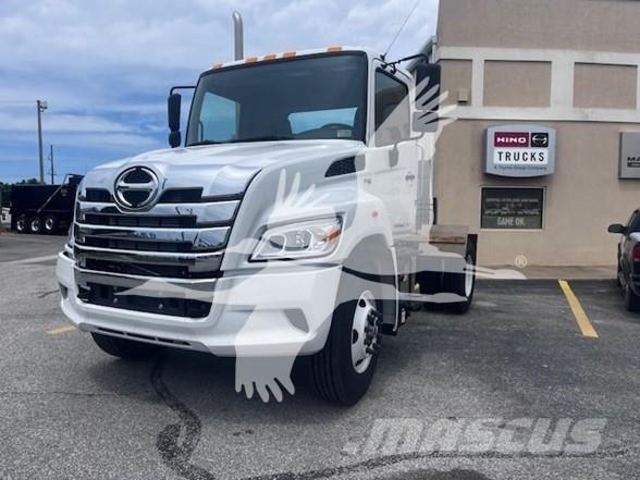 Hino XL7 Vetopöytäautot