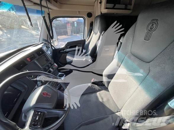Kenworth T680 Vetopöytäautot