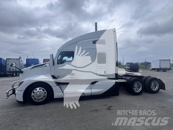Kenworth T680 Vetopöytäautot