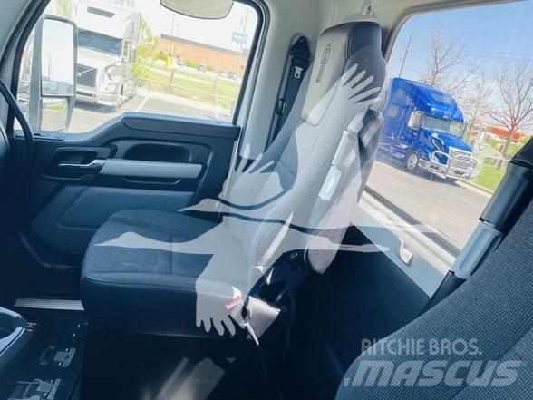 Kenworth T680 Vetopöytäautot