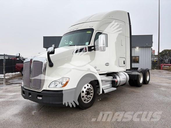 Kenworth T680 Vetopöytäautot
