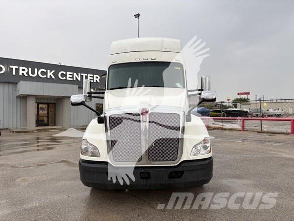 Kenworth T680 Vetopöytäautot